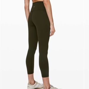 Lululemon Wunder Under 25” size 8 dark olive